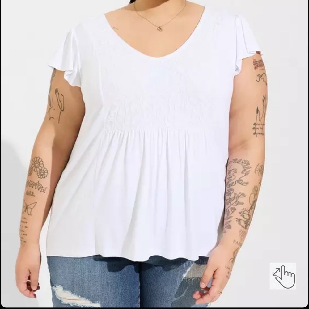 Super Soft V-Neck Ruffle Tee - Picture 4 of 5